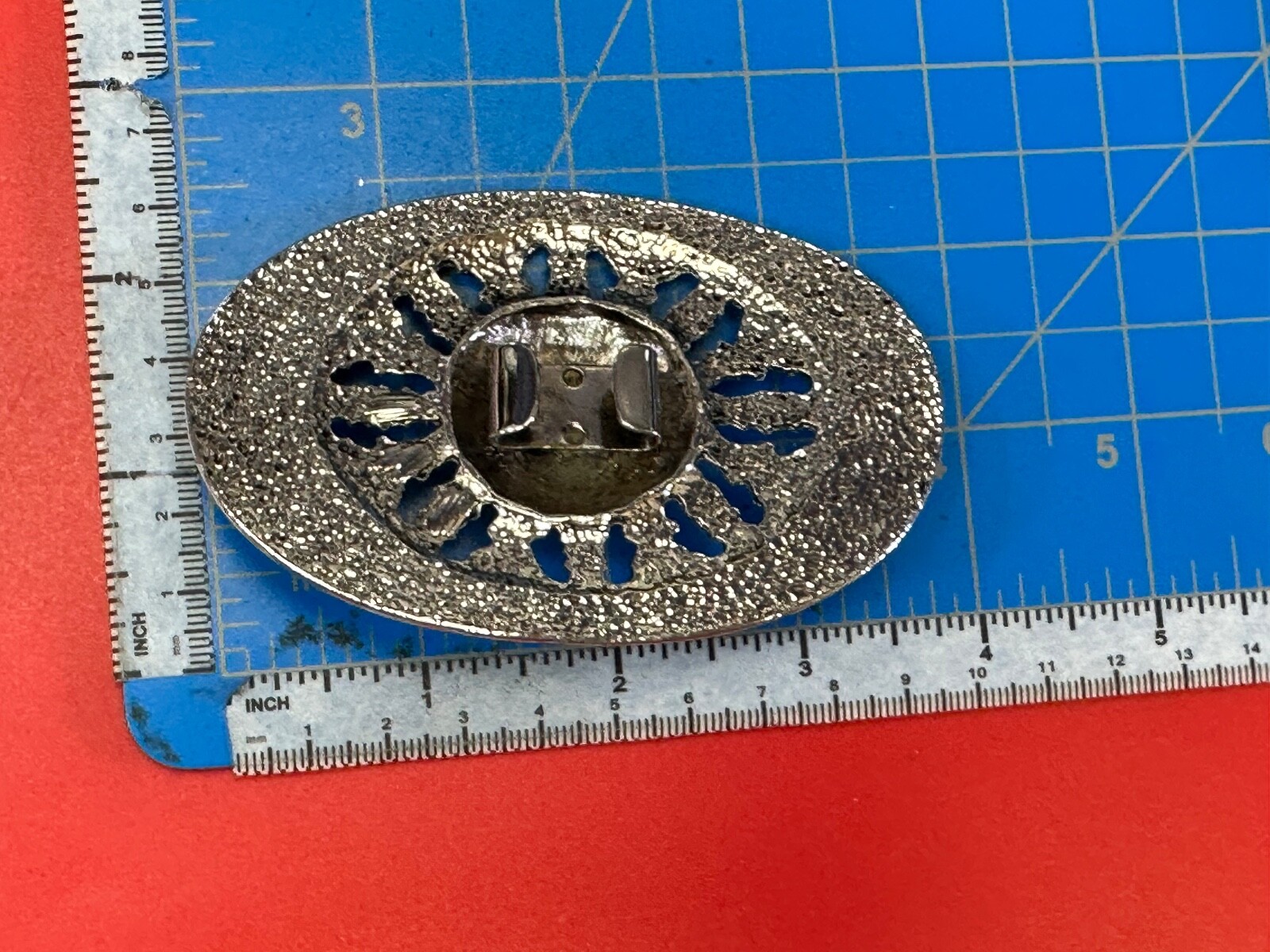 Lions Head Bust Raised Silver Tone See Through Vintage Oval Belt Buckle