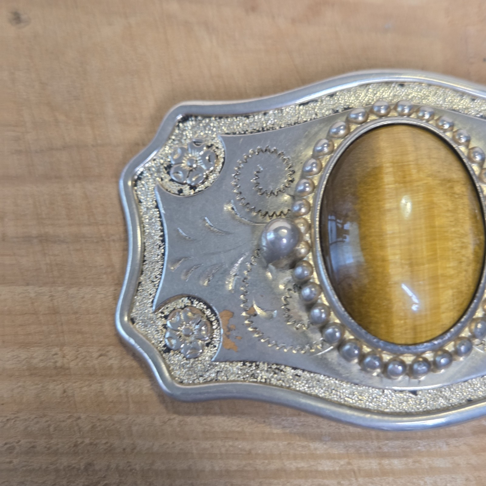 Vintage Silver Metal Belt Buckle With Tiger&rsquo;s Eye Floral/Swirl Design For 1&Prime;Belt