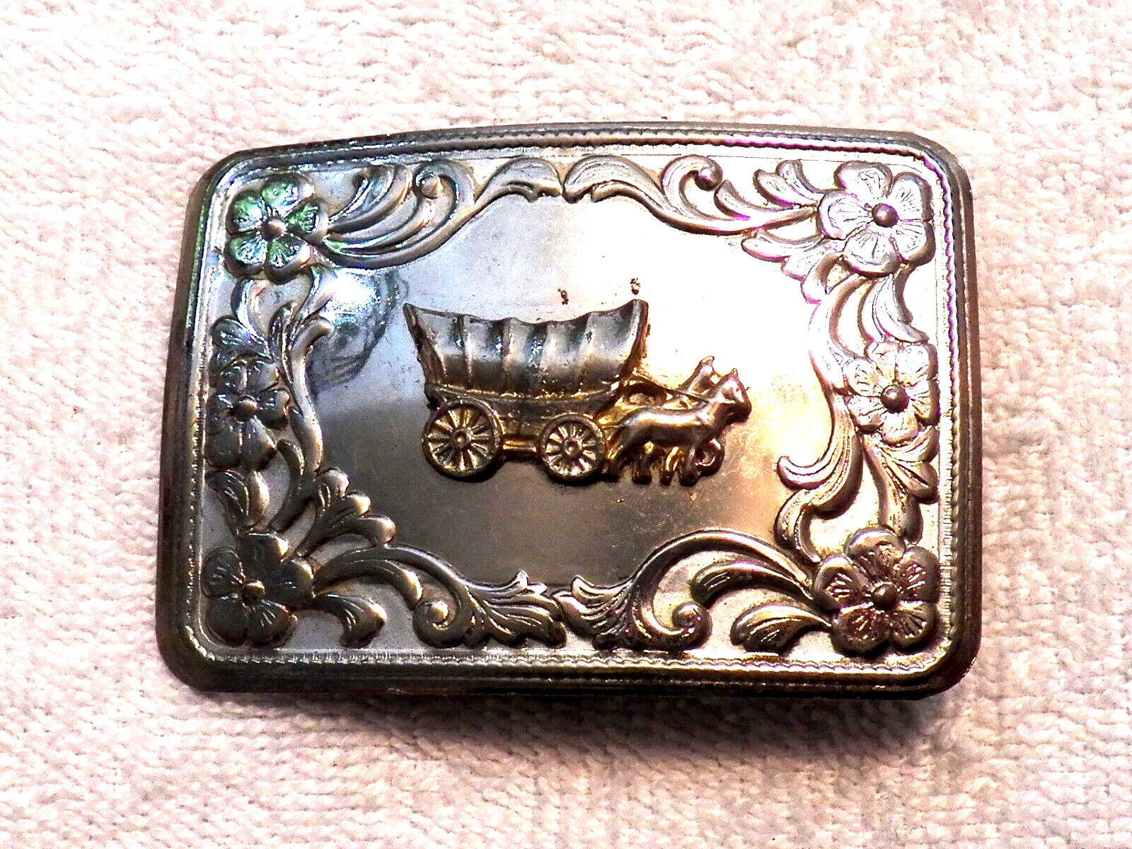 CLASSIC BELT BUCKLE SOUTHWESTERN COVERED WAGON TRAIN WHEELS SILVER TONE BB16