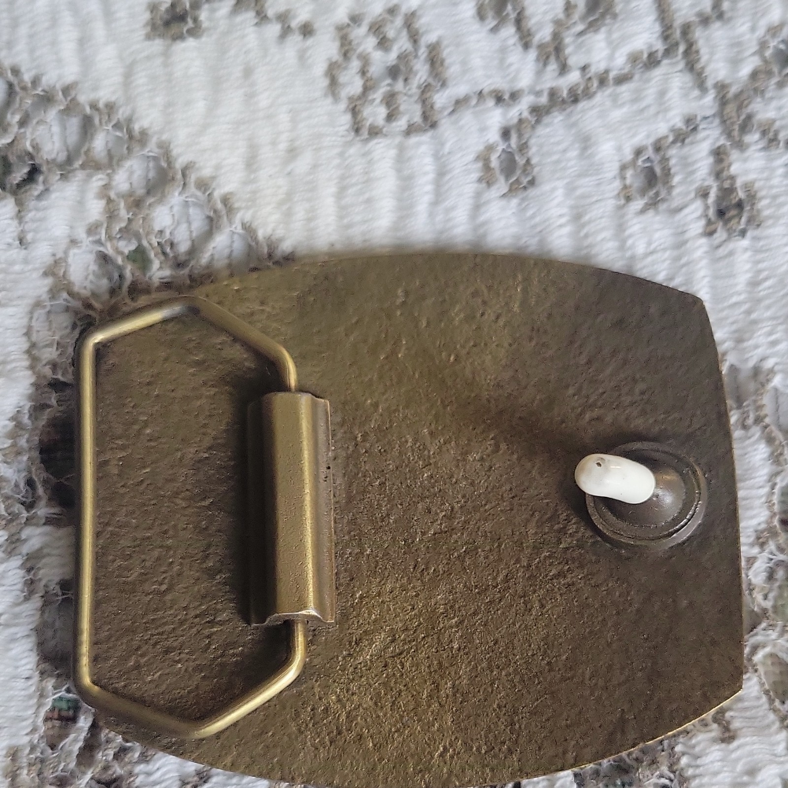 VINTAGE 1970s PIG FARM ANIMAL ARTWORK MENS BRASS BELT BUCKLE