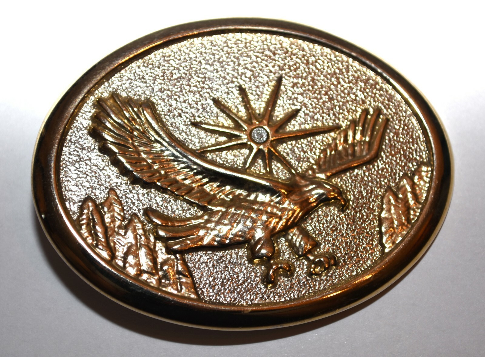 Eagle in Flight with Rhinestone Star 3 Dimensional Gold Tone Belt Buckle