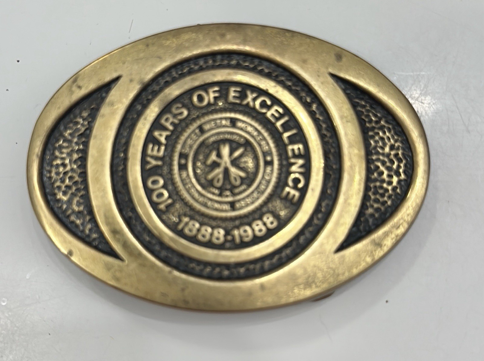 sheet metal workera international association belt buckle 100 yrs 1888-1988