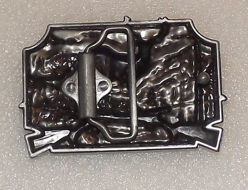 Belt Buckle Men Deer Hunting Wildlife Rifle Buck Metal – 3.25&Prime; x 2.25&Prime;