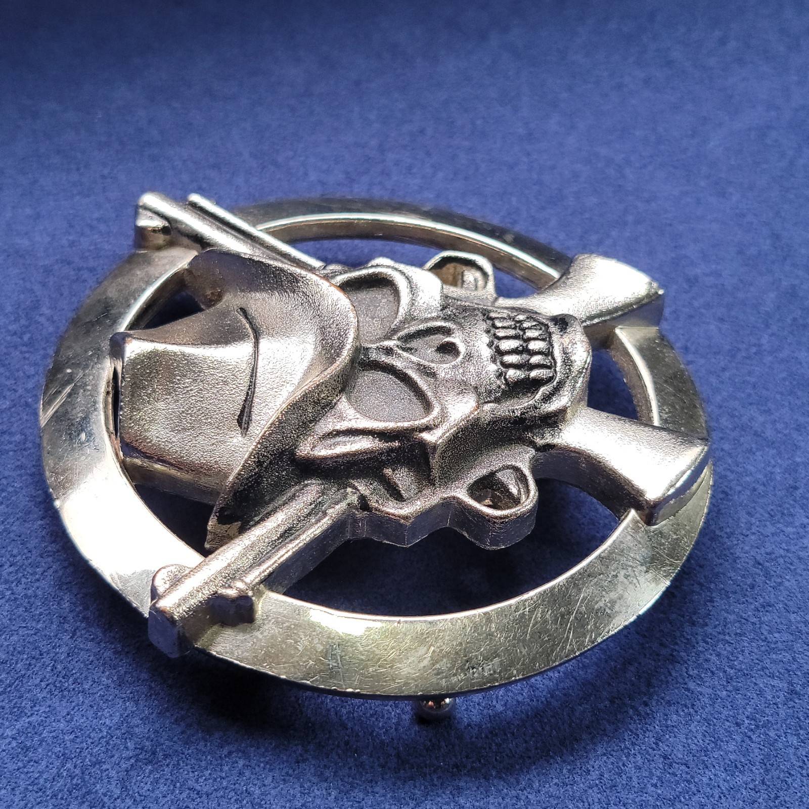 Western Cowboy Skull Head & Revolvers Metal Belt Buckle x Silver Star