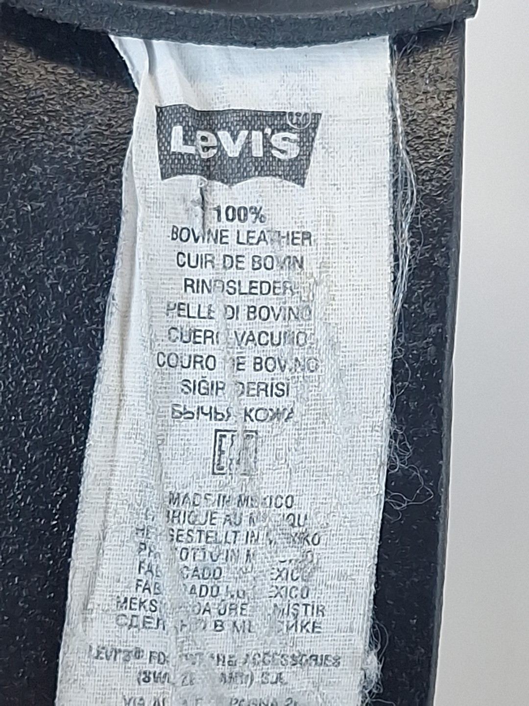 Levis Classic Horse Logo Buckle Billy Plaque Belt Size 34 Black Bovine Leather