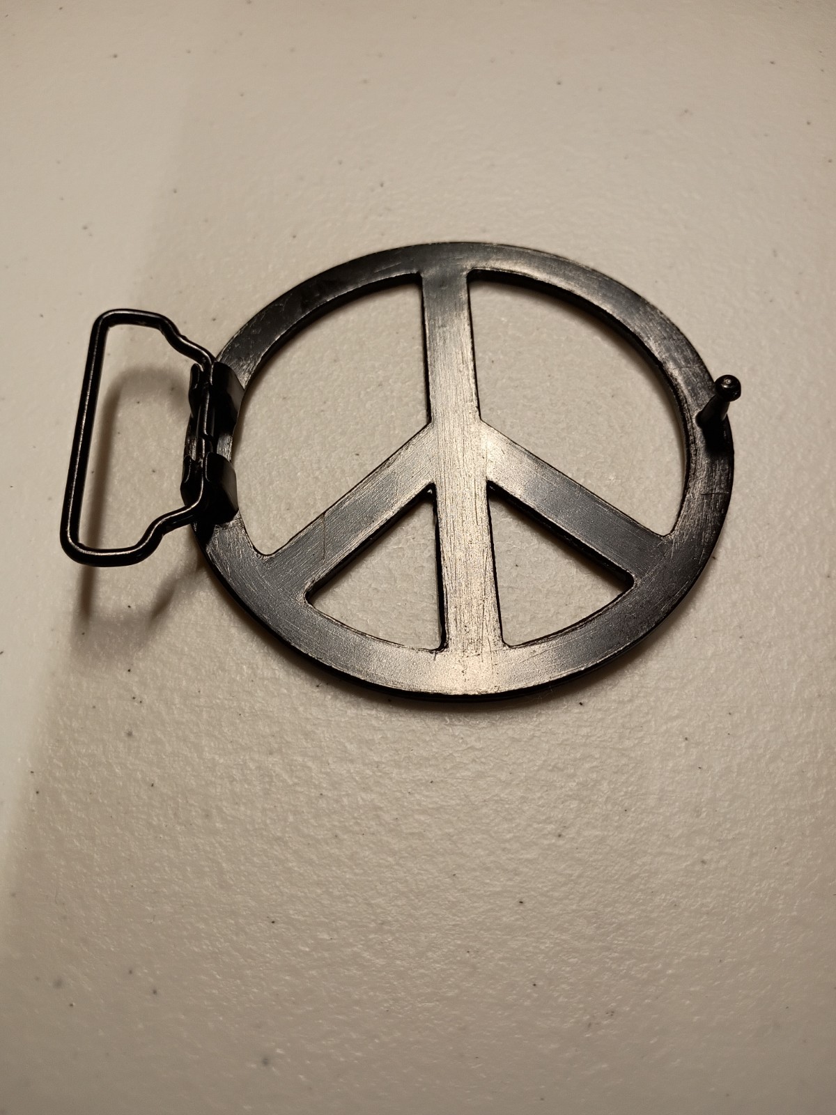 Peace Sign Emblem Belt Buckle 3.5&Prime; Diameter Black Powder Coat Paint on Metal