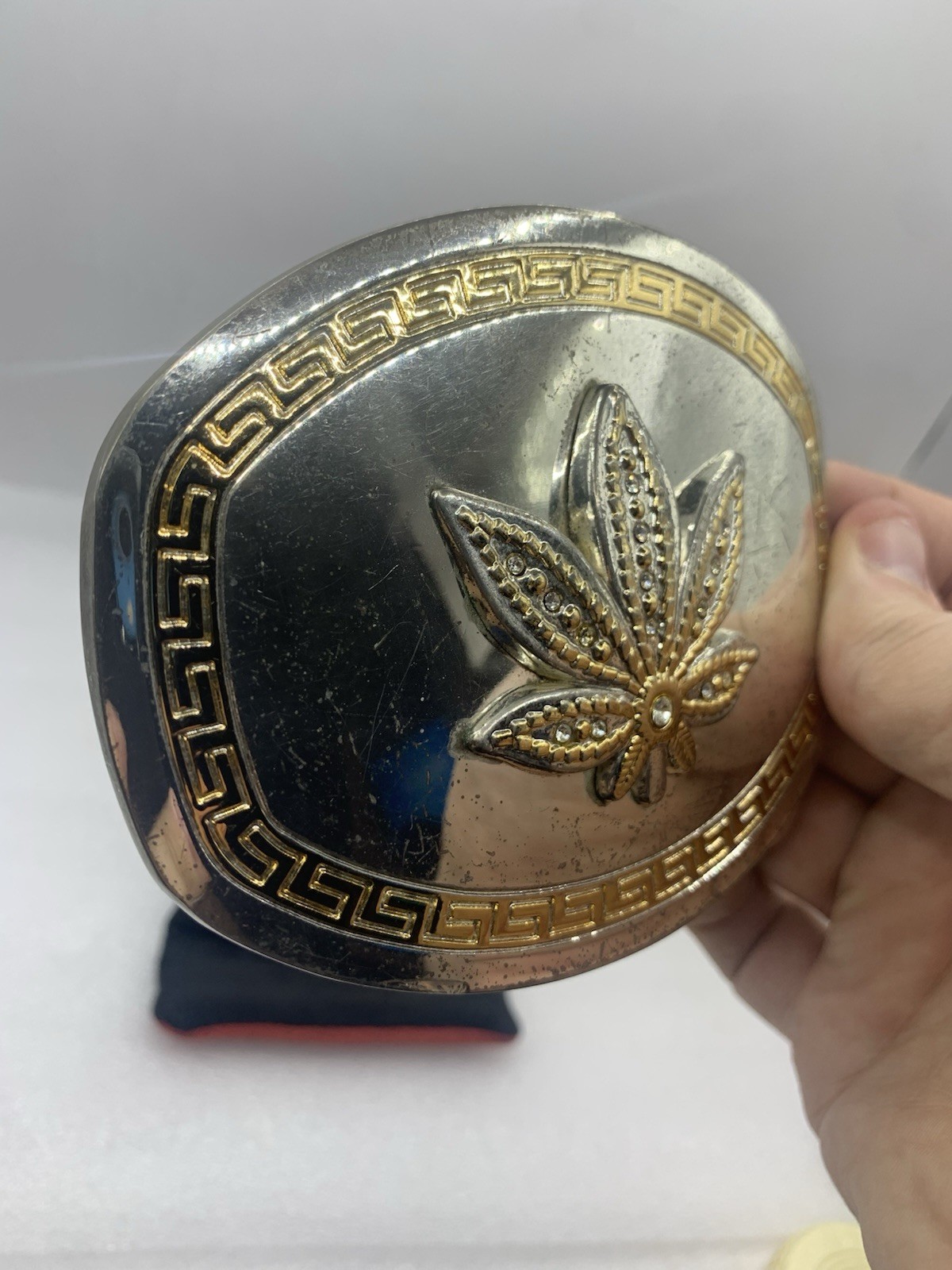 Marijuana Leaf Belt Buckle Pot Silver/ Gold Tone Oversized (Heavily Scratched)B1