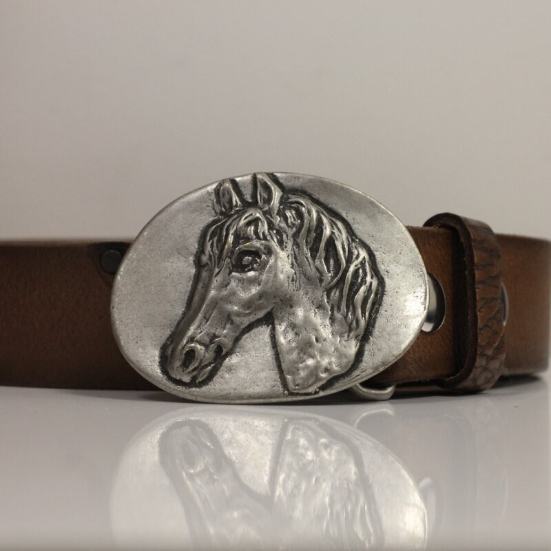 Horse Head Belt Buckle With Detailed Design In Antique Silver Finish