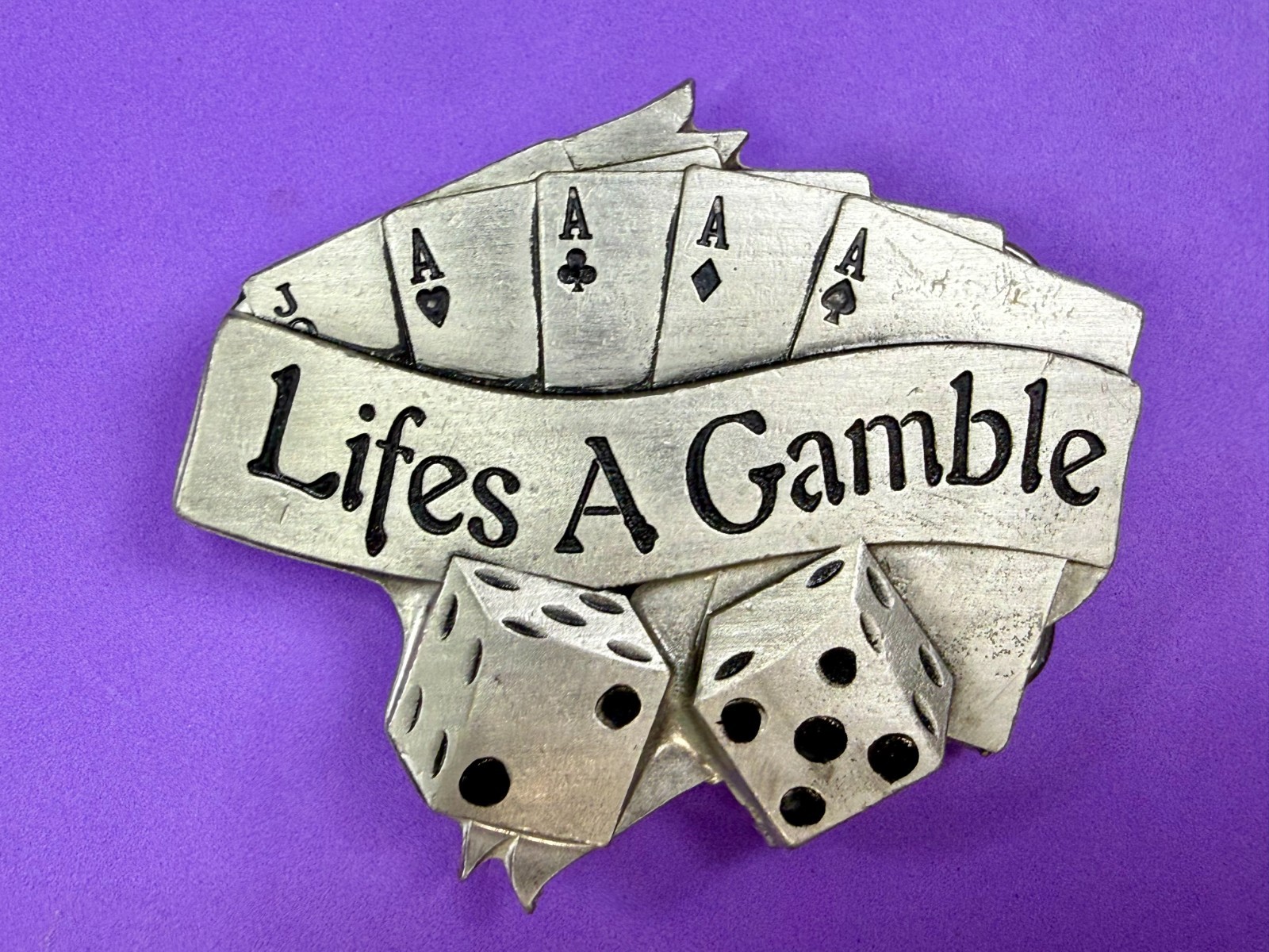 Life&rsquo;s a Gamble Royal Flush Cards Dice Gambling Belt Buckle 2002 Mobtown