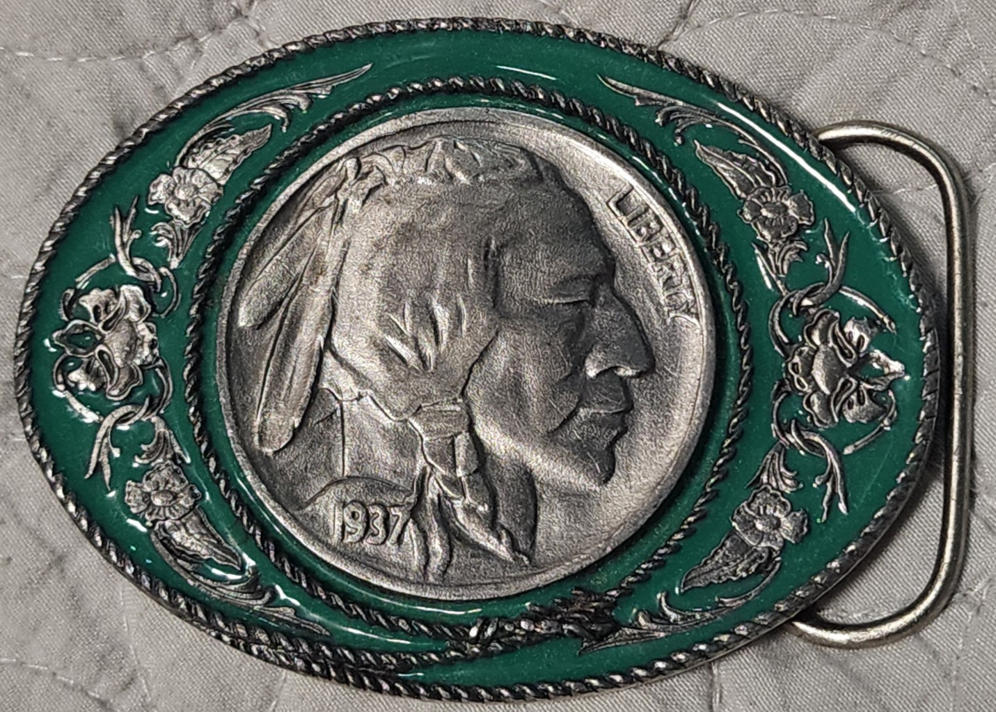 Siskiyou Oval 1937 Buffalo Nickel Coin Enamel & Metal Belt Buckle E-5