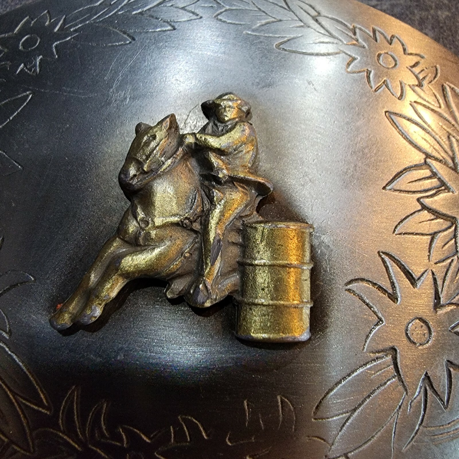 Barrel racing horse floral VINTAGE Belt Buckle Western Style Cowboy Unmarked