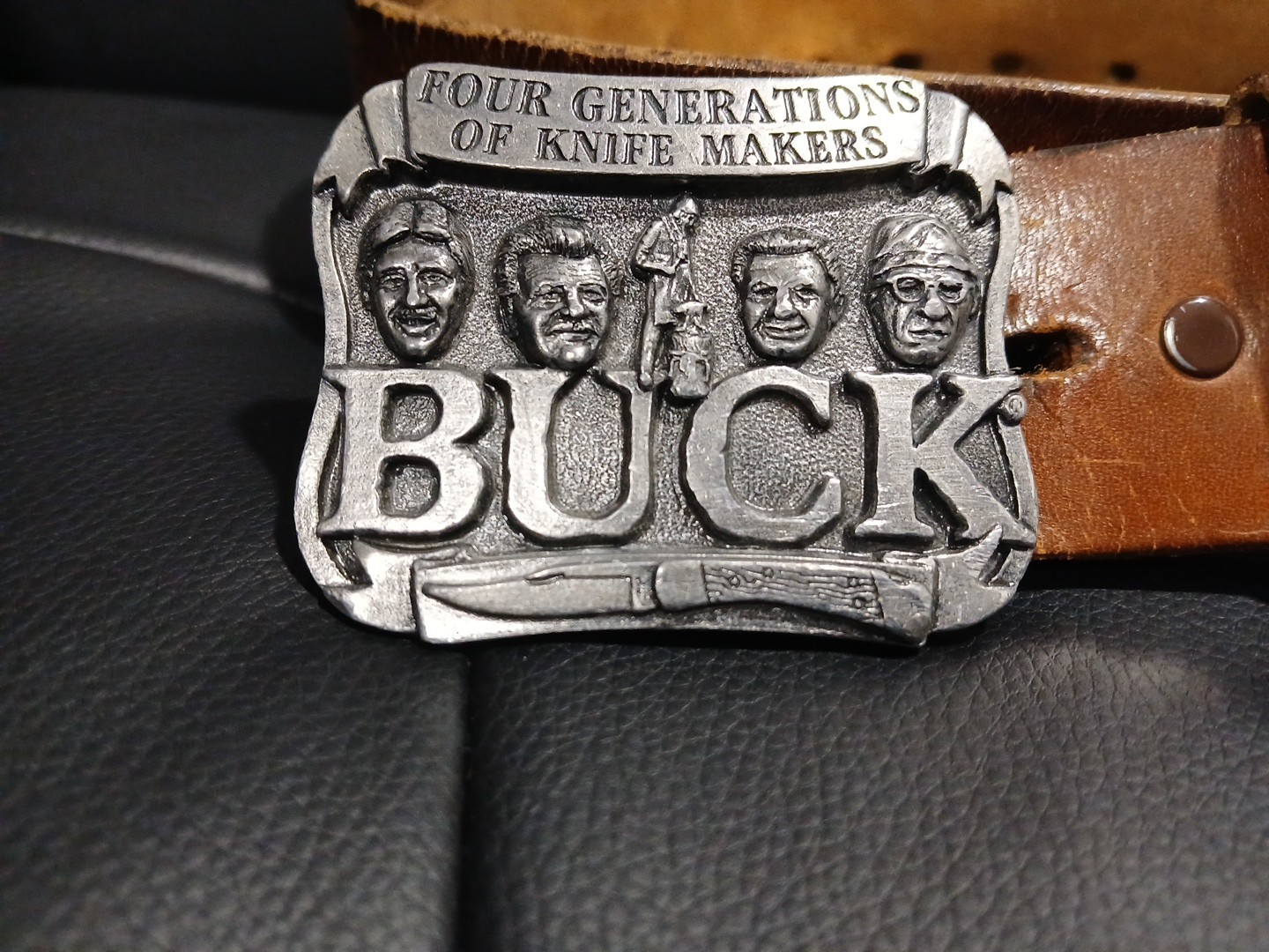 BUCK KNIVES LIMITED EDITION BELT BUCKLE – & Leather Belt VERY HEAVY – GW8