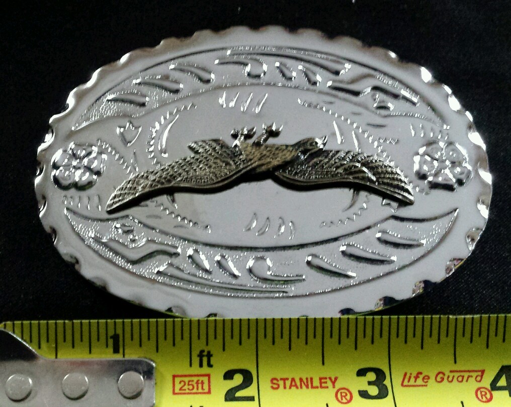 SPREAD WING BRASS TONED EAGLE WESTERN BELT BUCKLE SILVER TONED BACKGROUND