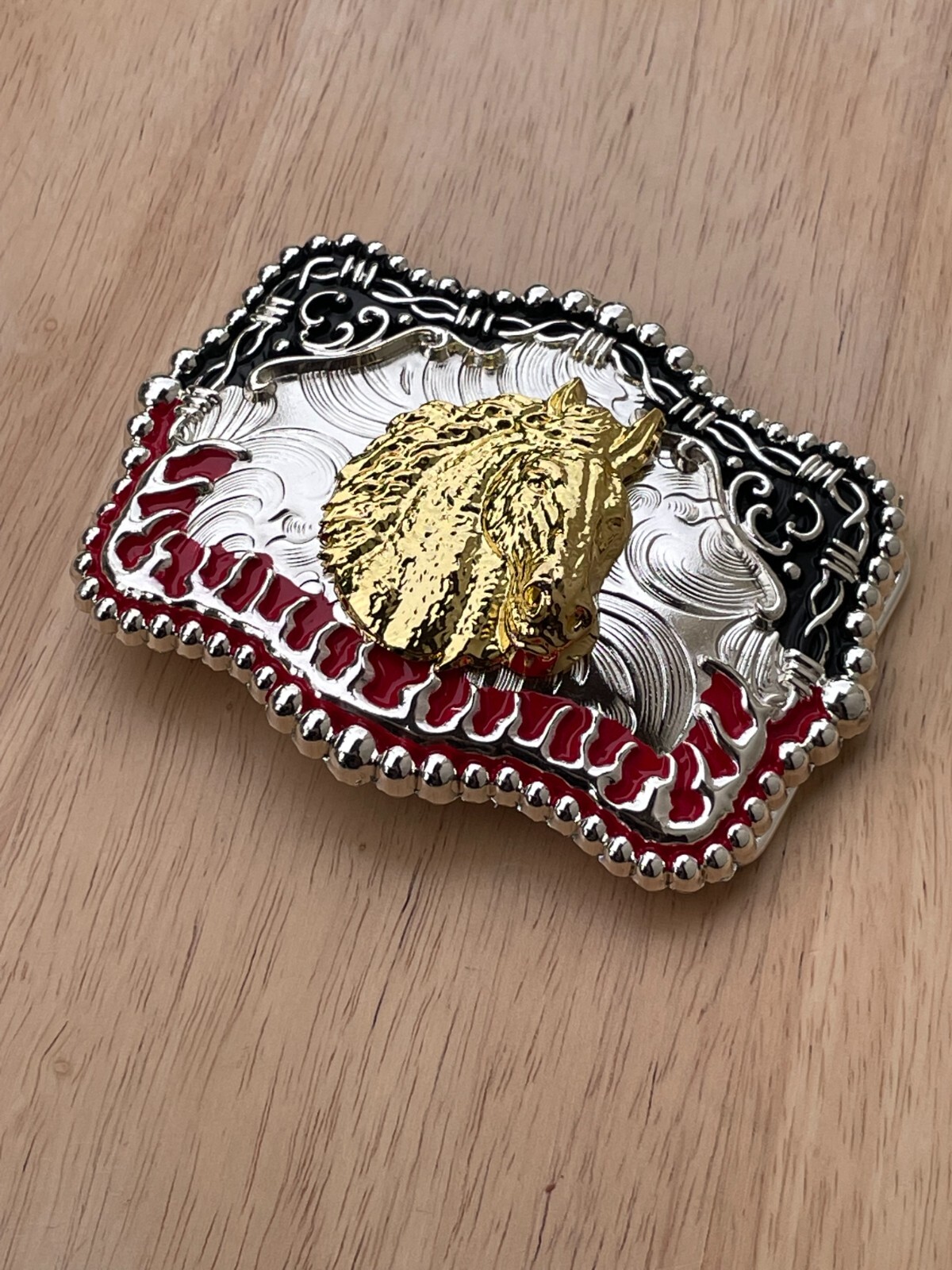 Western Buckle Gold Silver Red Black Red Horse Cowboy Buckle 2 » Hebilla Vaquero