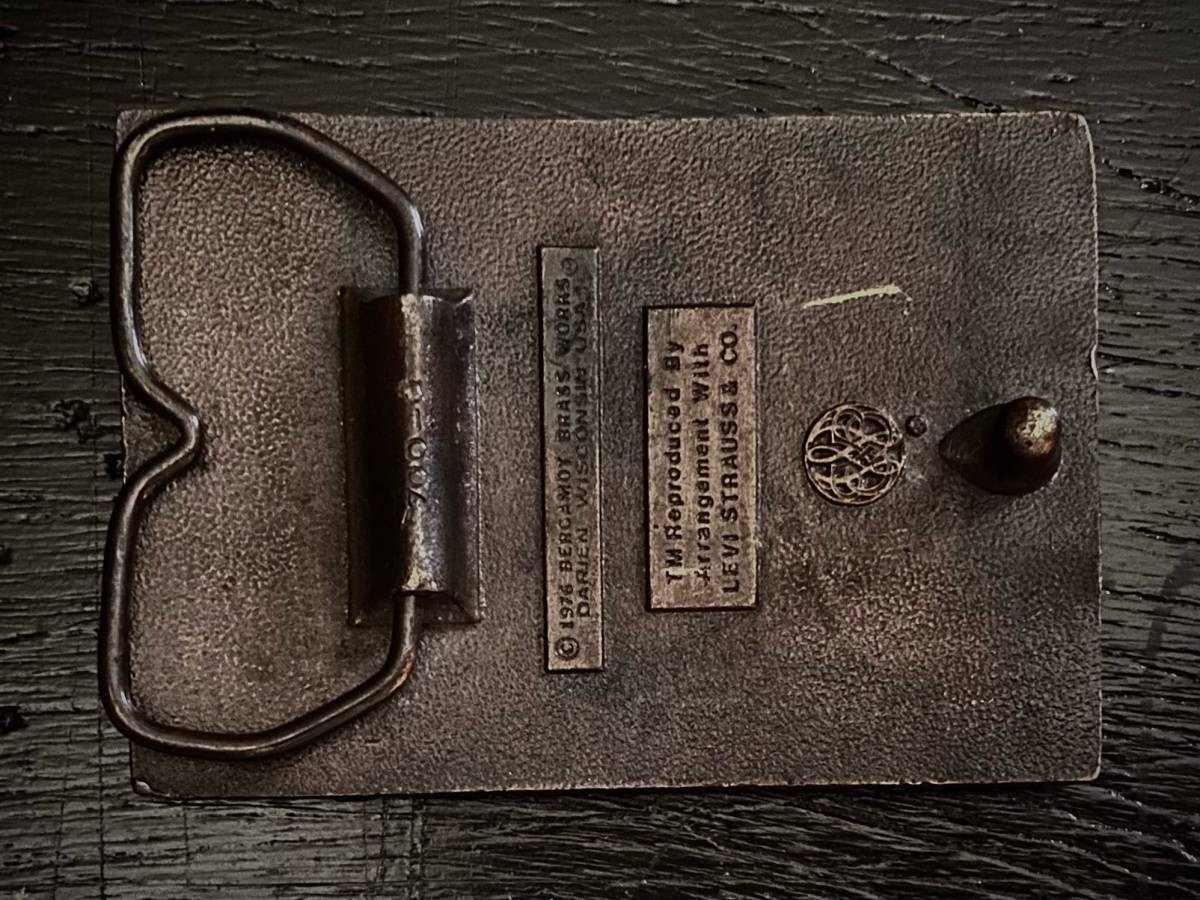 Levi&rsquo;s Belt Buckle LEVI STRAUSS & Co70s 1976 Vintage JAPAN JP