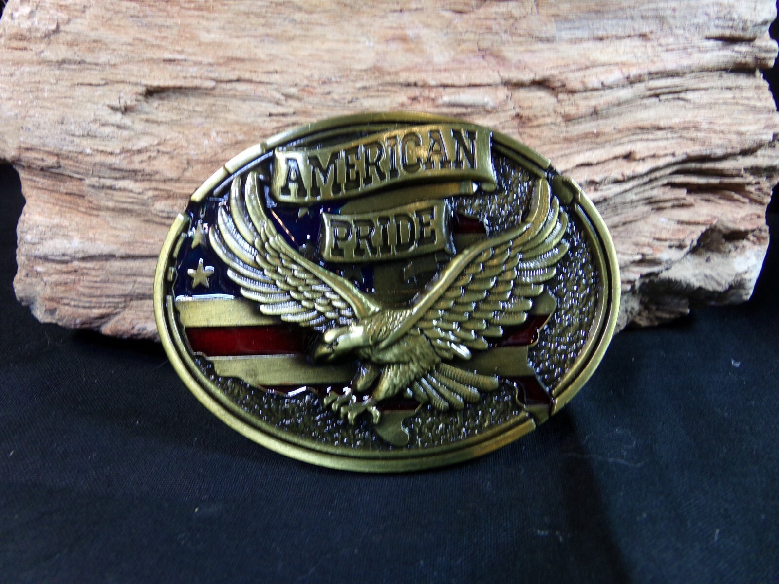 Men&rsquo;s Belt Buckle &lsquo;AMERICAN PRIDE,&rsquo; U.S.A in shape of the Flag, & American Eagle