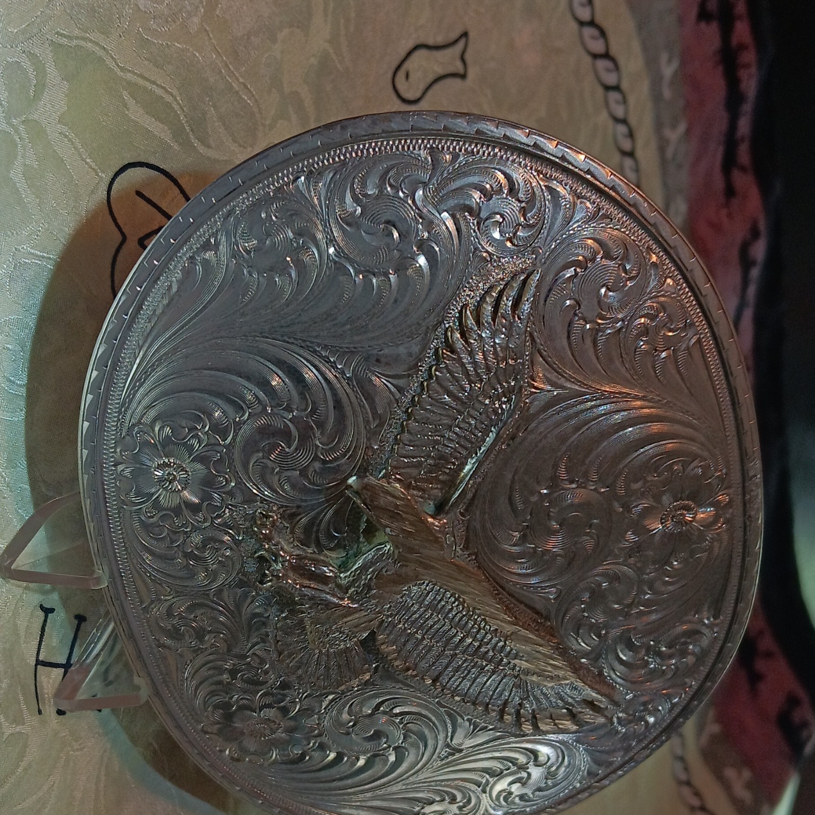 Gist Men&rsquo;s Western Oval Belt Buckle Eagle Floral Engraved 2-Tone 1.5in