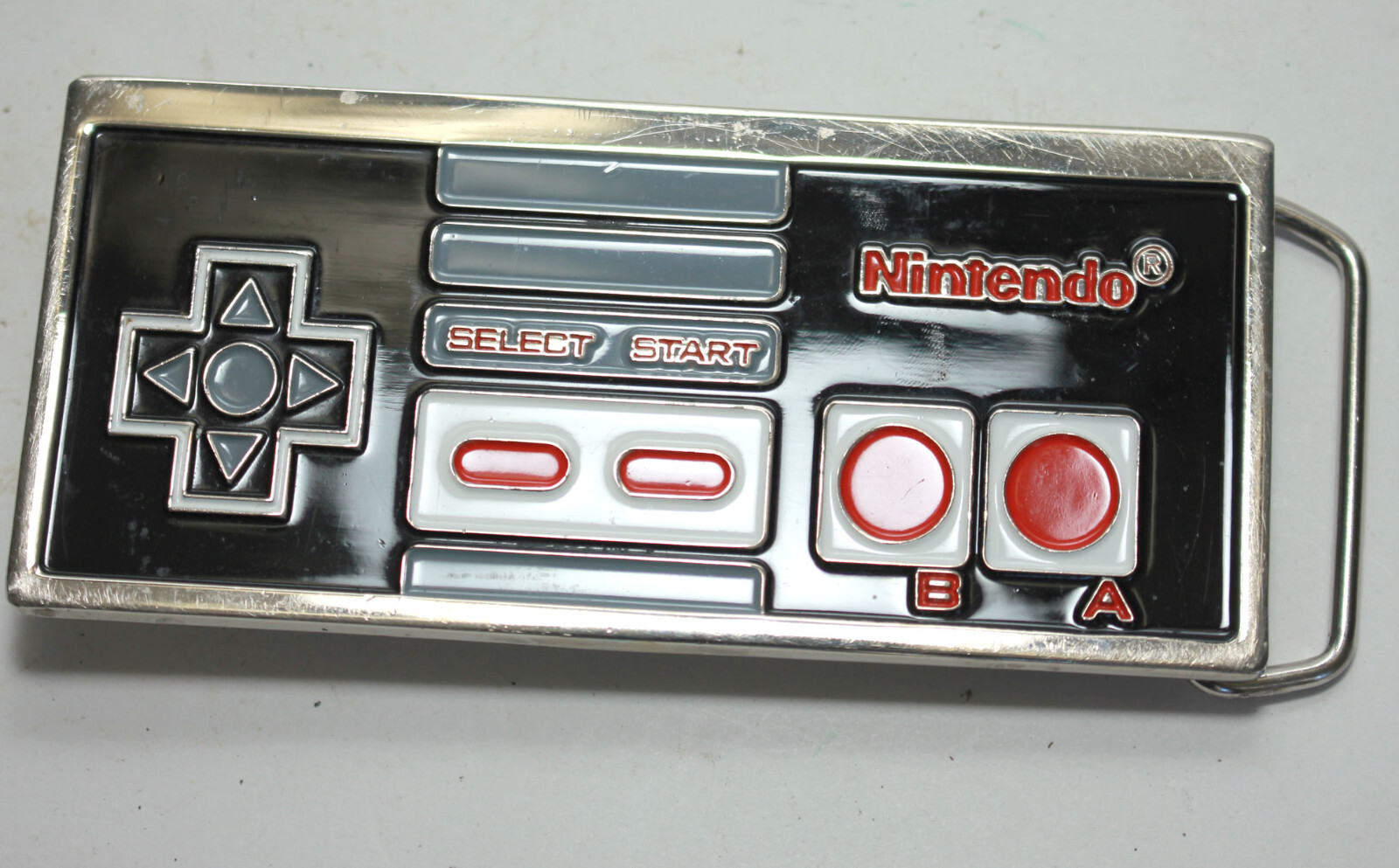 Vintage NINTENDO NES Controller Enamel Belt Buckle 2010 – Fits 1-1/2&Prime; Wide Belt