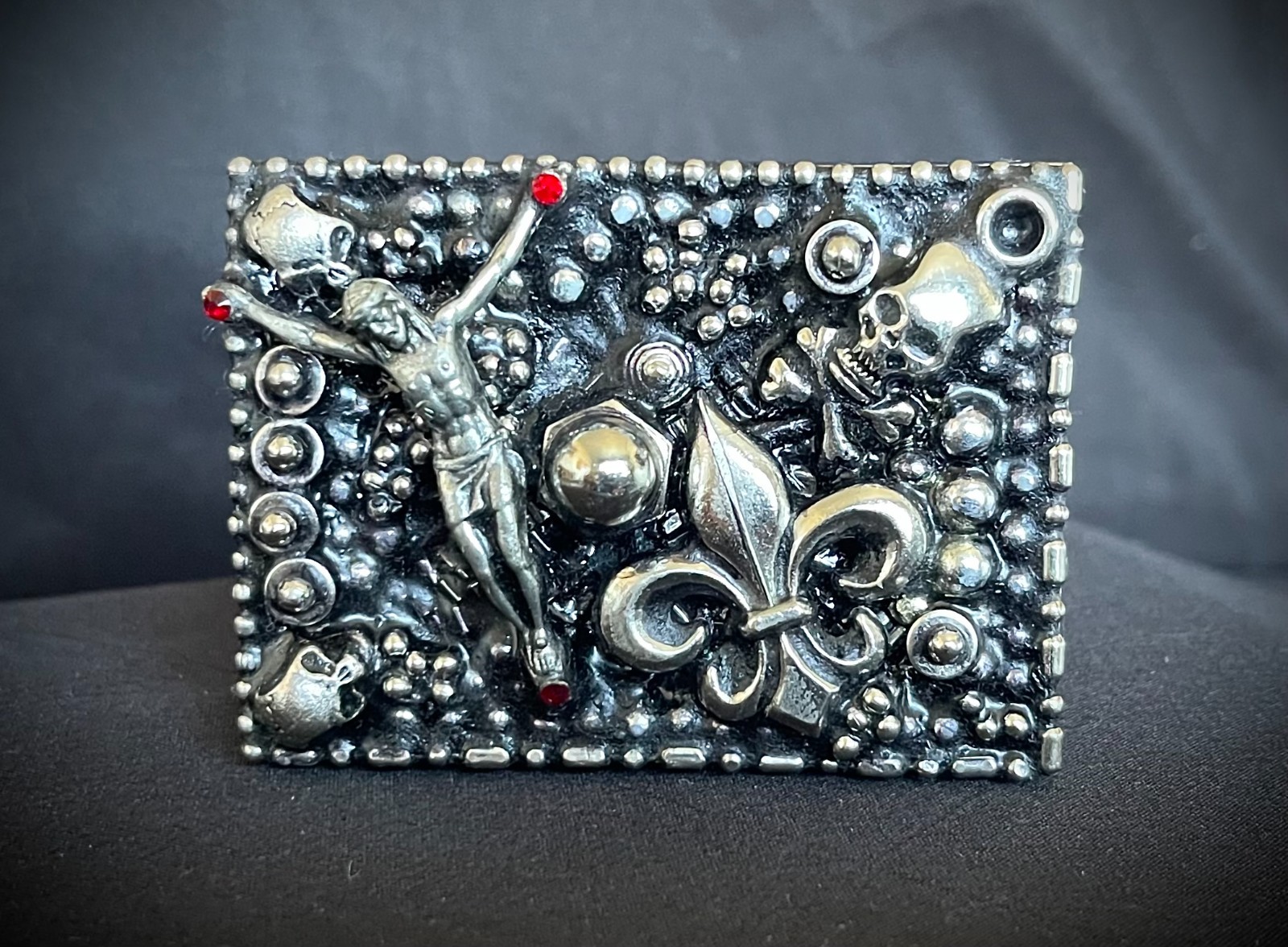 “Lily Among Thorns” OOAK Belt Buckle 3”x 2” Sculptural Art Darren McNeese