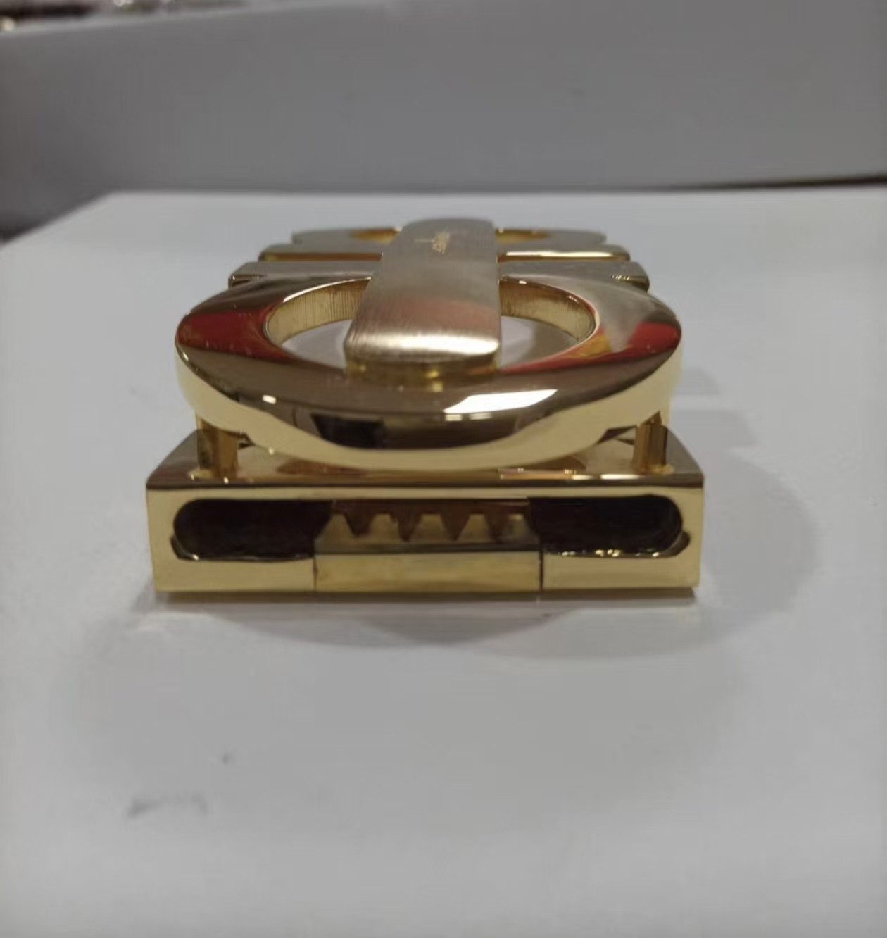 Men&rsquo;s Ferragamo Double Gancini Copper Belt Buckle Gold fits 3.4cm wide Belts