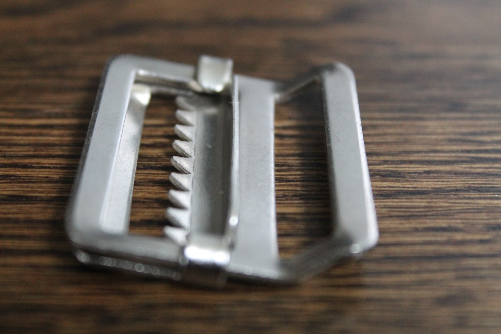 2 Nickel Metal slide ladder buckle with adjustable jaw 1 1/2&Prime; buckle