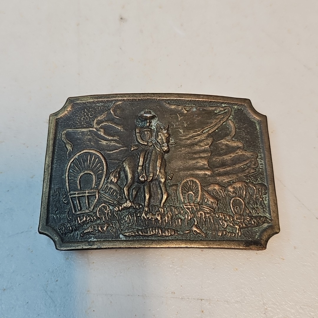 Vintage Western Belt Buckle Pioneers Wagon Train Trail Cowboy Horse