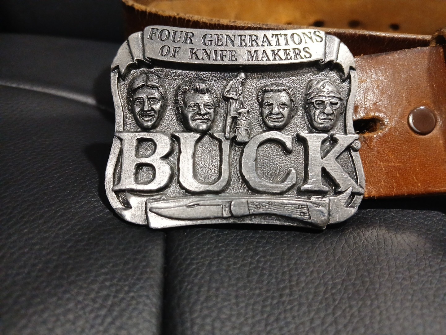 BUCK KNIVES LIMITED EDITION BELT BUCKLE – & Leather Belt VERY HEAVY – GW8