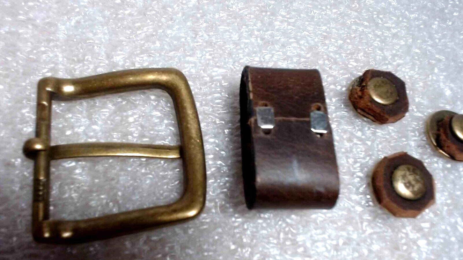 Western Belt Buckle with belt keeper 3 belt posts