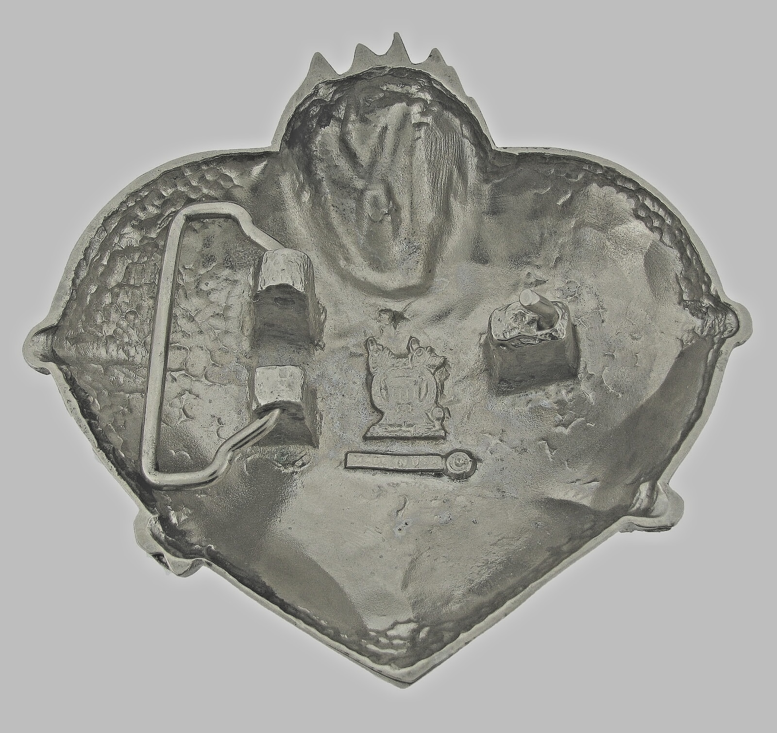 Heart Shaped Belt Buckles Sacred Heart Vintage Antiqued Gray Metal Men Western
