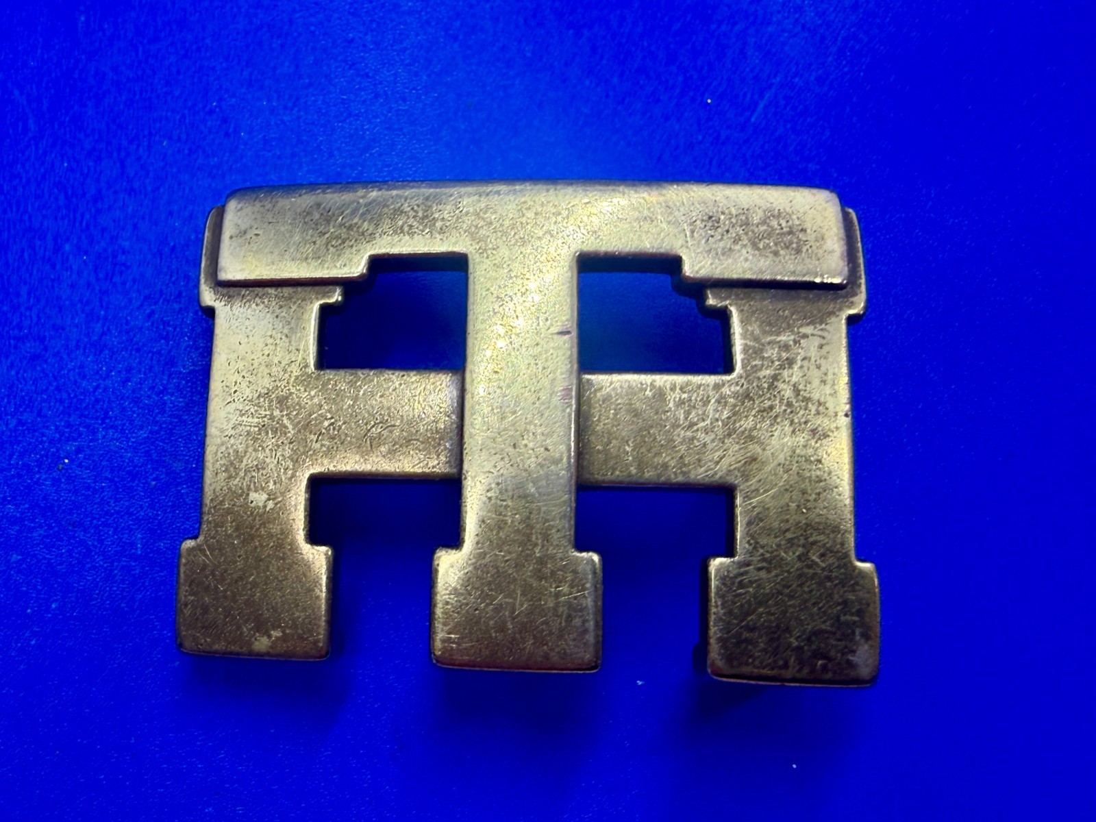 Tommy Hilfiger Monogram TH American Clothing Brand Apparel BrassTone Belt Buckle