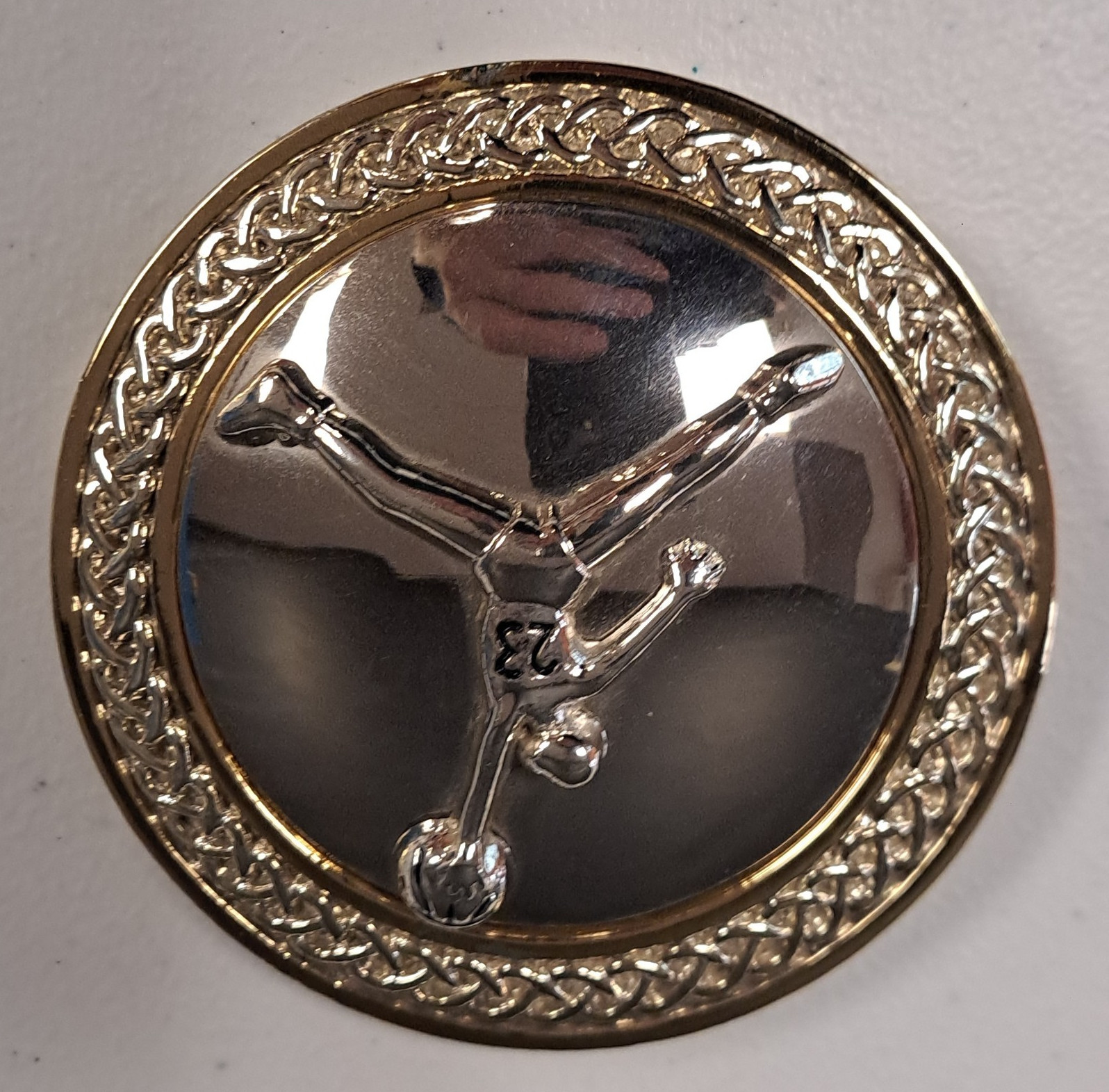 Men&rsquo;s Round Gold/Silver Tone Metal Basketball Logo Belt Buckle Shiny 1.5 in