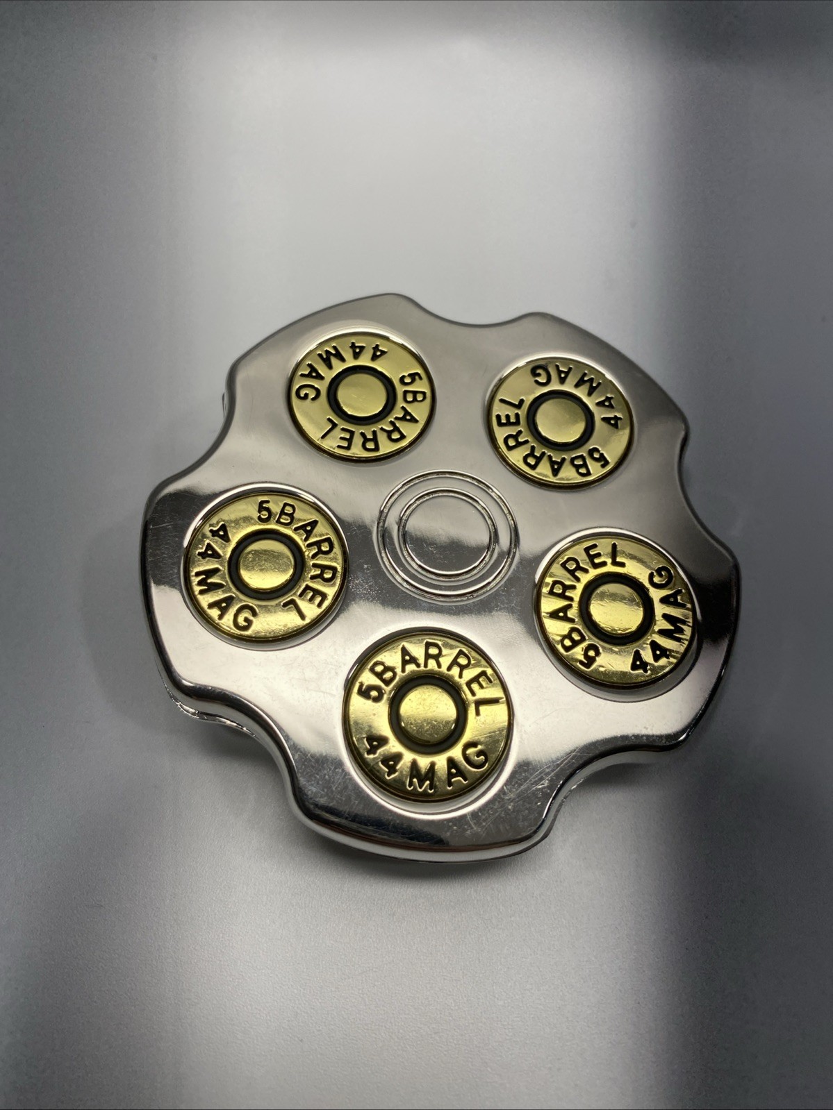Vintage Y2K – 44 Mag 5 Barrel Spinner Belt Buckle Firearms Guns. 2.75in Diameter