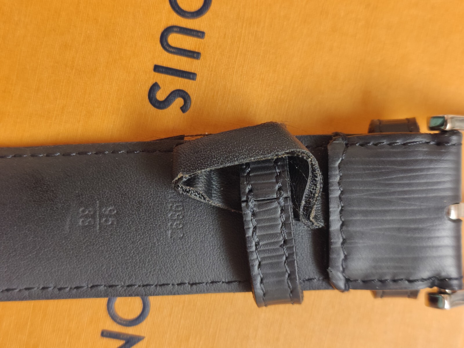 Authentic Louis Vuitton Belt Black Silver Epi 424317, Retail Over $850.