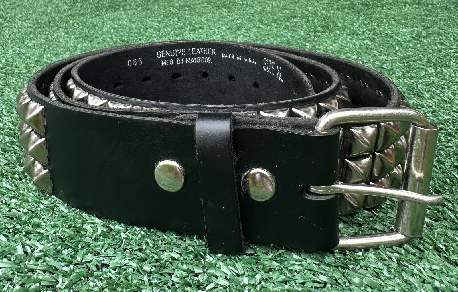 VTG 90s Manzoor Leather 3 Row Pyramid 1/2” Studded Belt Mens XL USA Made