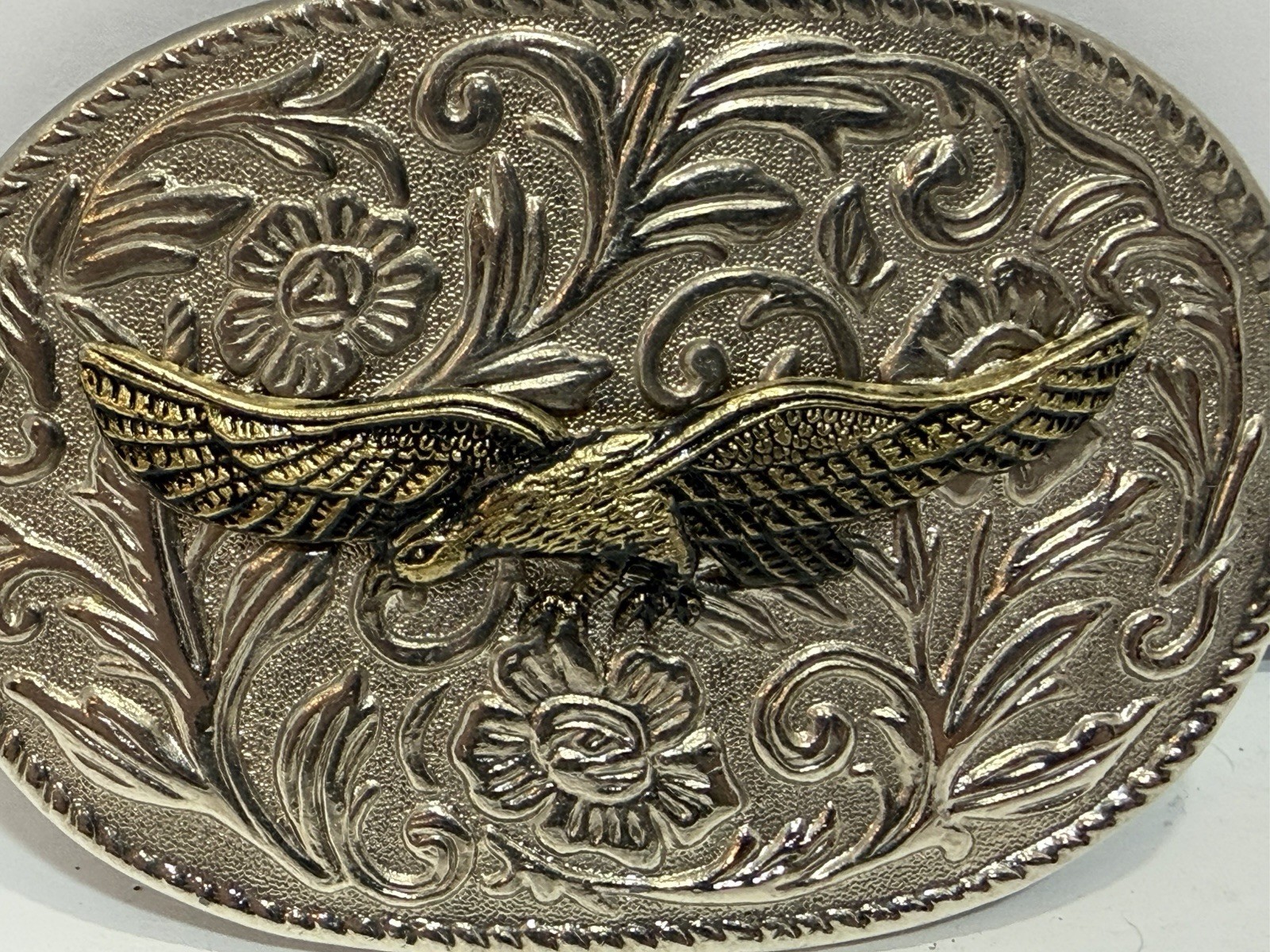 Vintage Western Eagle Belt Buckle 3D Silver Gold Tone Two Tone Floral 3.5&Prime; HK