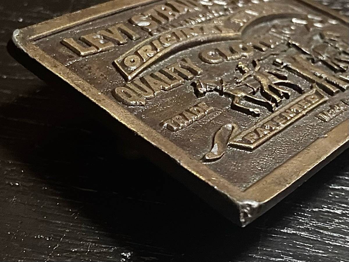 Levi&rsquo;s Belt Buckle LEVI STRAUSS & Co70s 1976 Vintage JAPAN JP