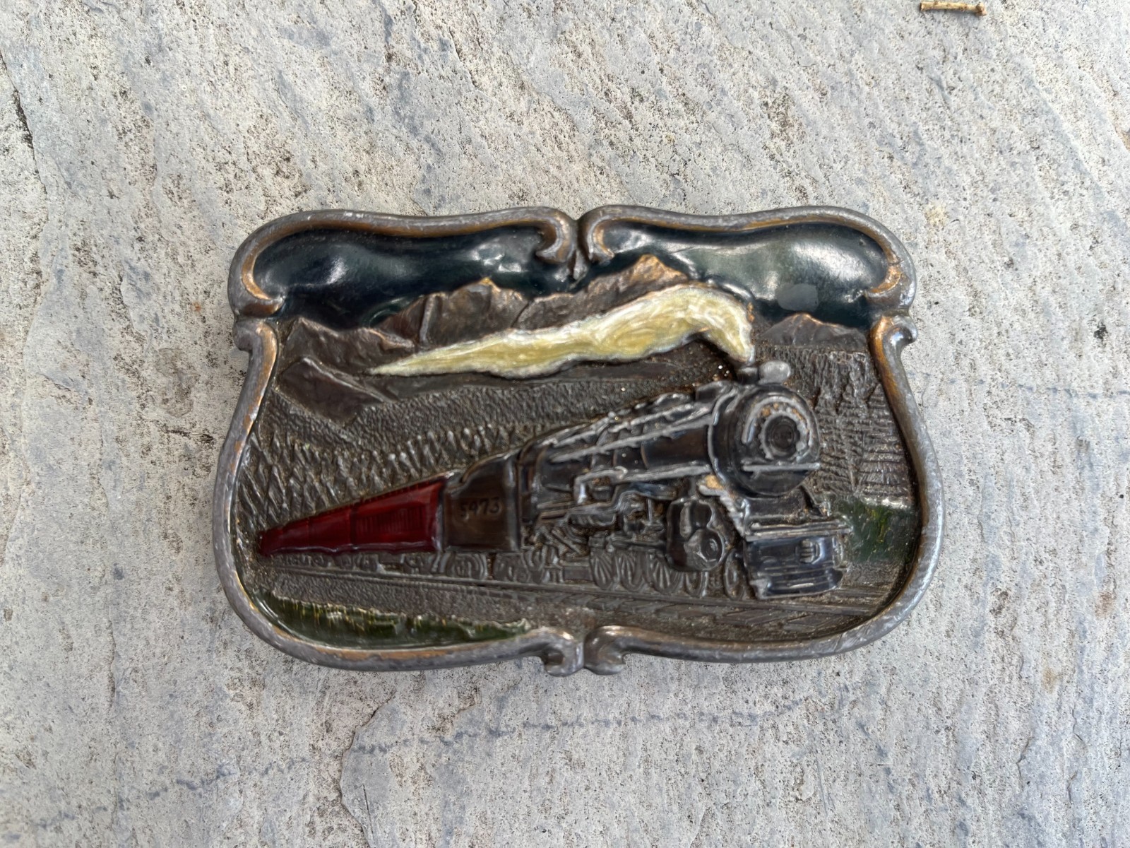 Vintage 1984 Bergamot Brass Works U-149 Enameled Steam Train 5473 Belt Buckle