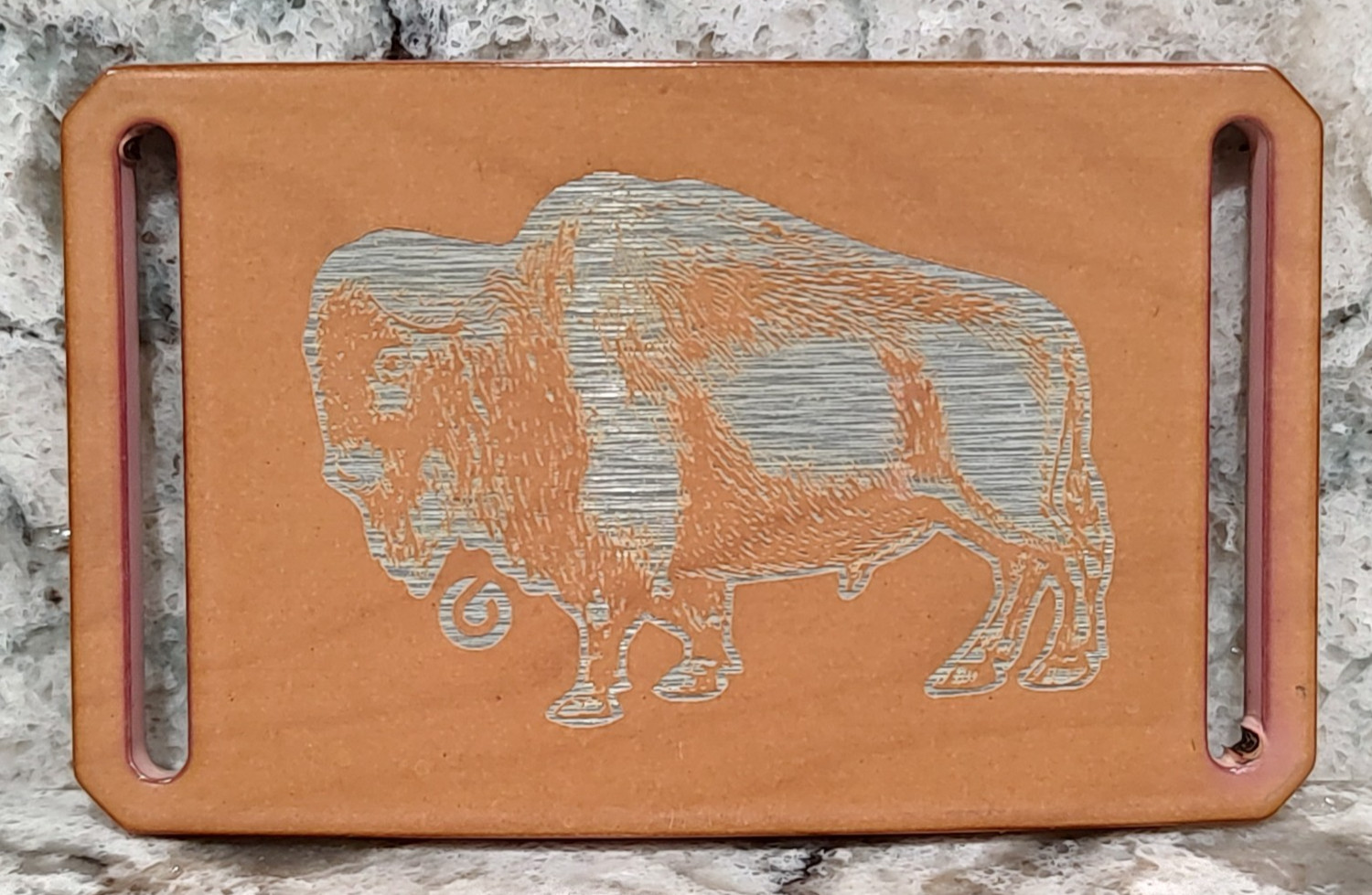 GRIP6 BELT BUCKLE – BISON / AMERICAN BUFFALO – MAPLE WOOD LOOK – 1.5 INCH WIDE