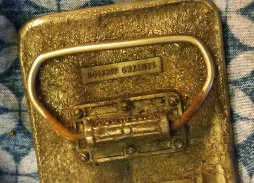 Mens MAC TOOLS belt buckle