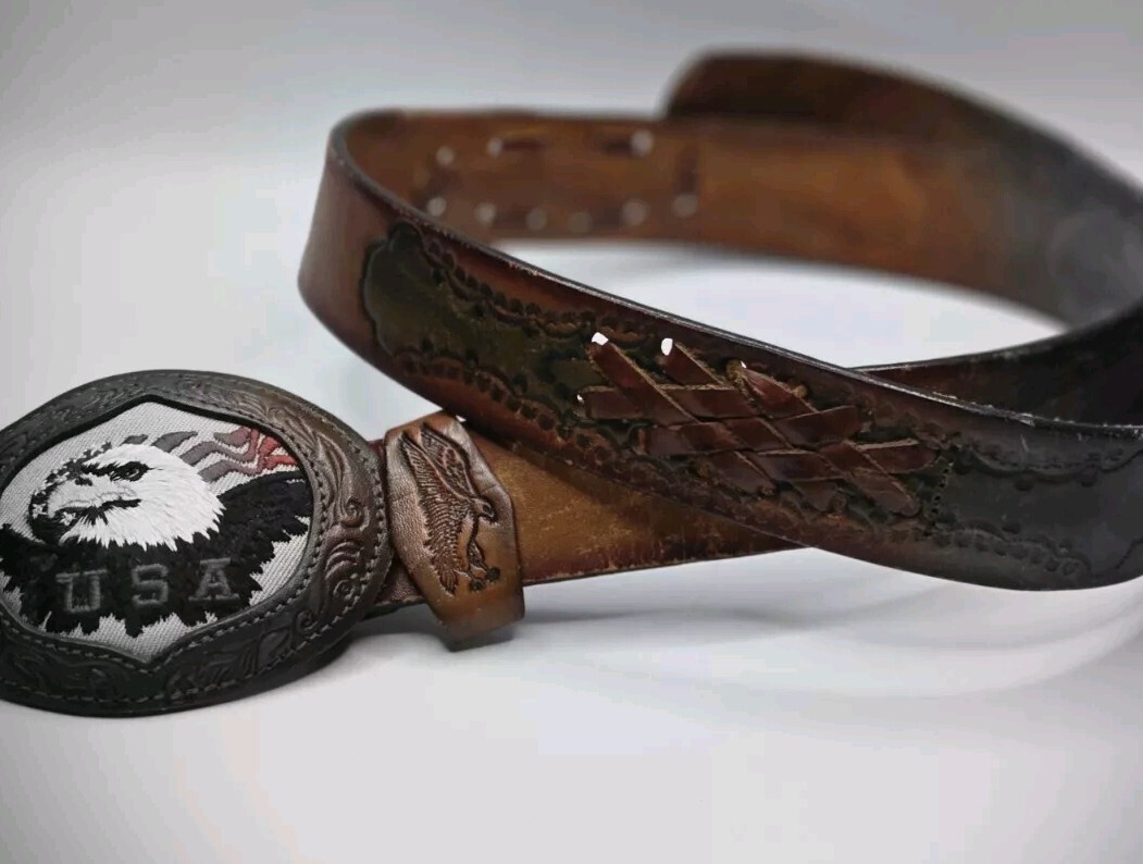 Vtg USA Embroidered Eagle Texas Cowhide Buckle/Leegin Tooled Leather Belt 36