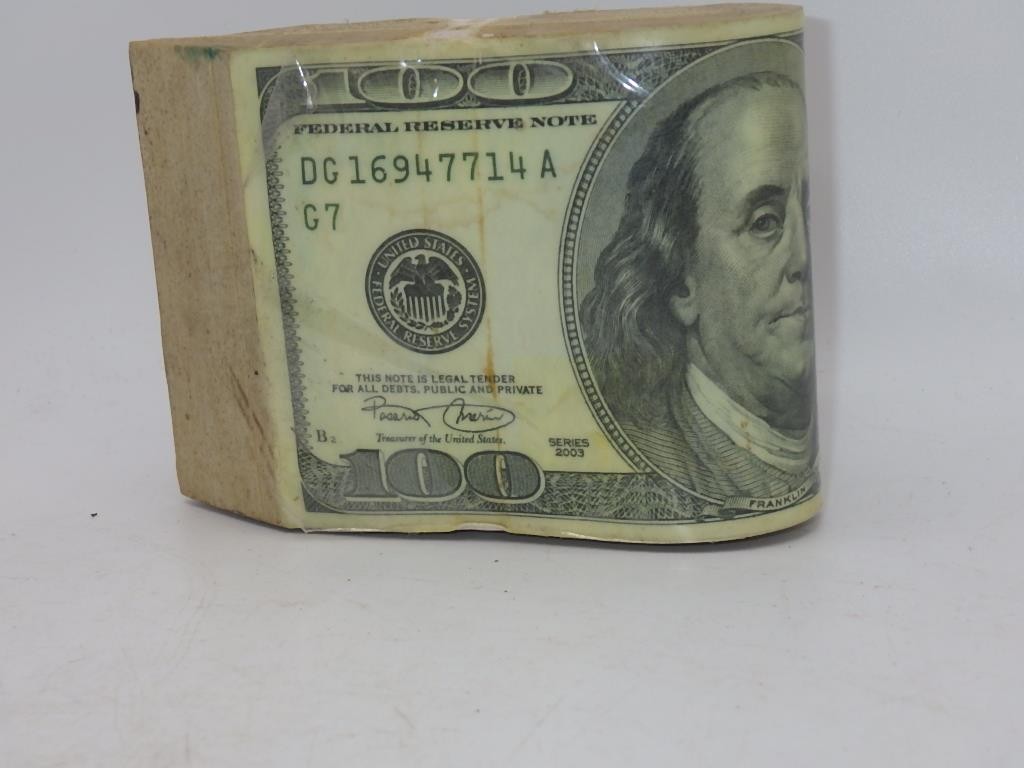 VINTAGE $100 BILL MONEY ROLL BELT BUCKLE USED