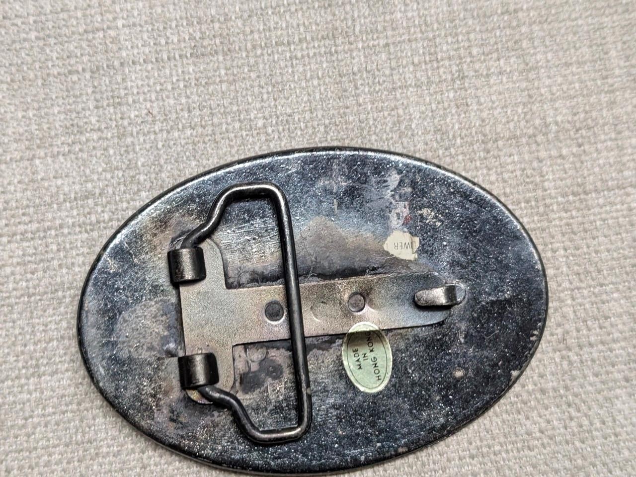 vintage KEEP ON TRUCKING belt buckle TRUCKER semi-truck WESTERN cowboy