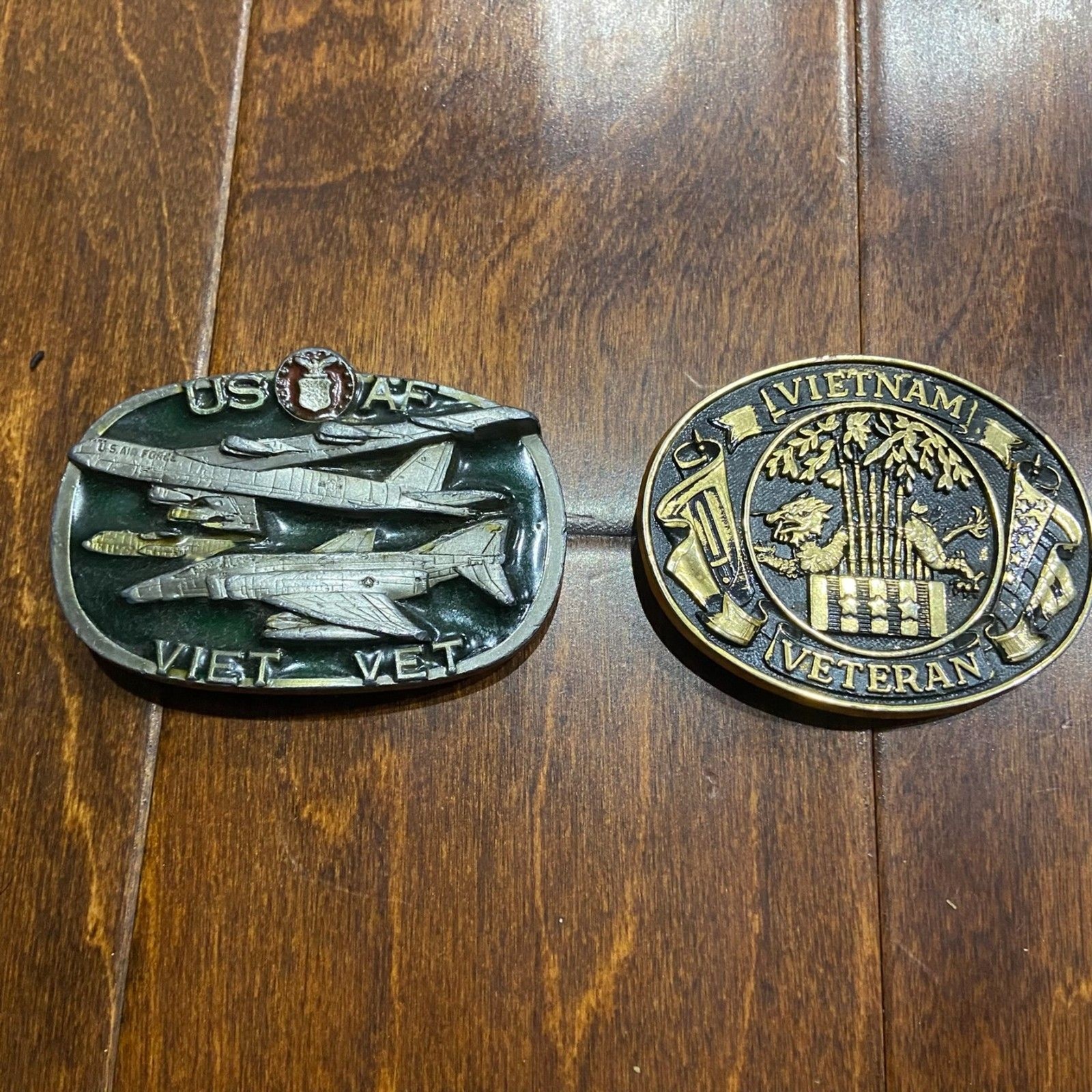 USA Vintage 1988 Vietnam Vet Air Force Veteran Belt Buckles (2) Gold Gray