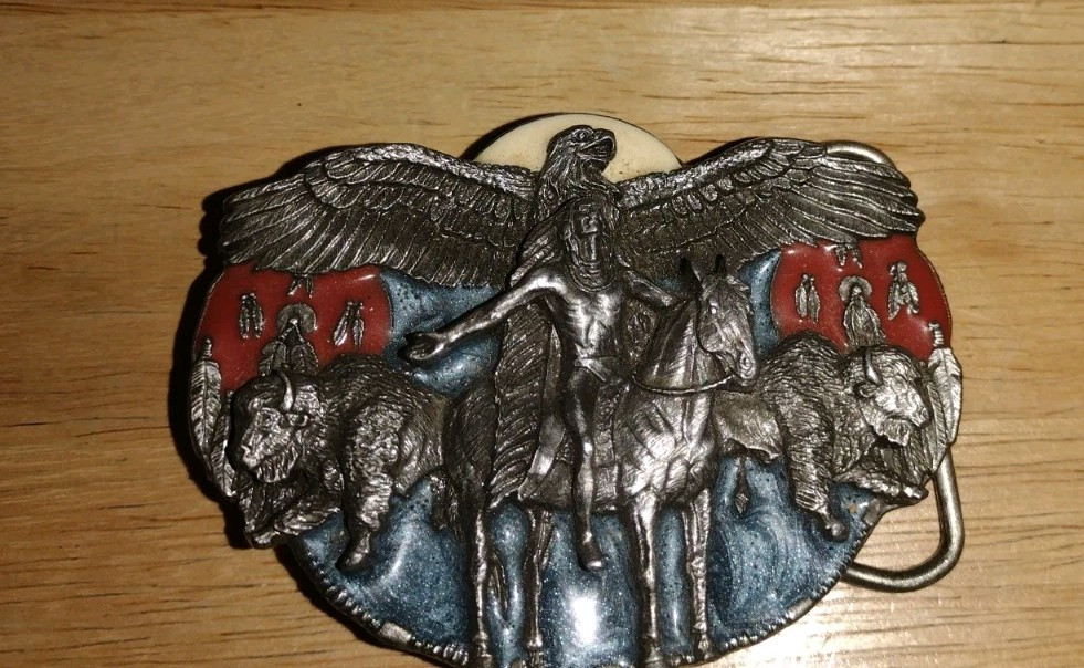 Belt buckle 3-D eagle Indian chief buffalo color 1988 by Siskiyou unused