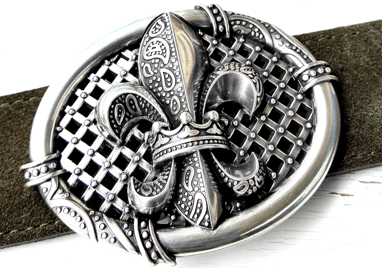 Belt Buckle Lily Buckle Ornament Fleur de Lis Vintage Silver 4cm