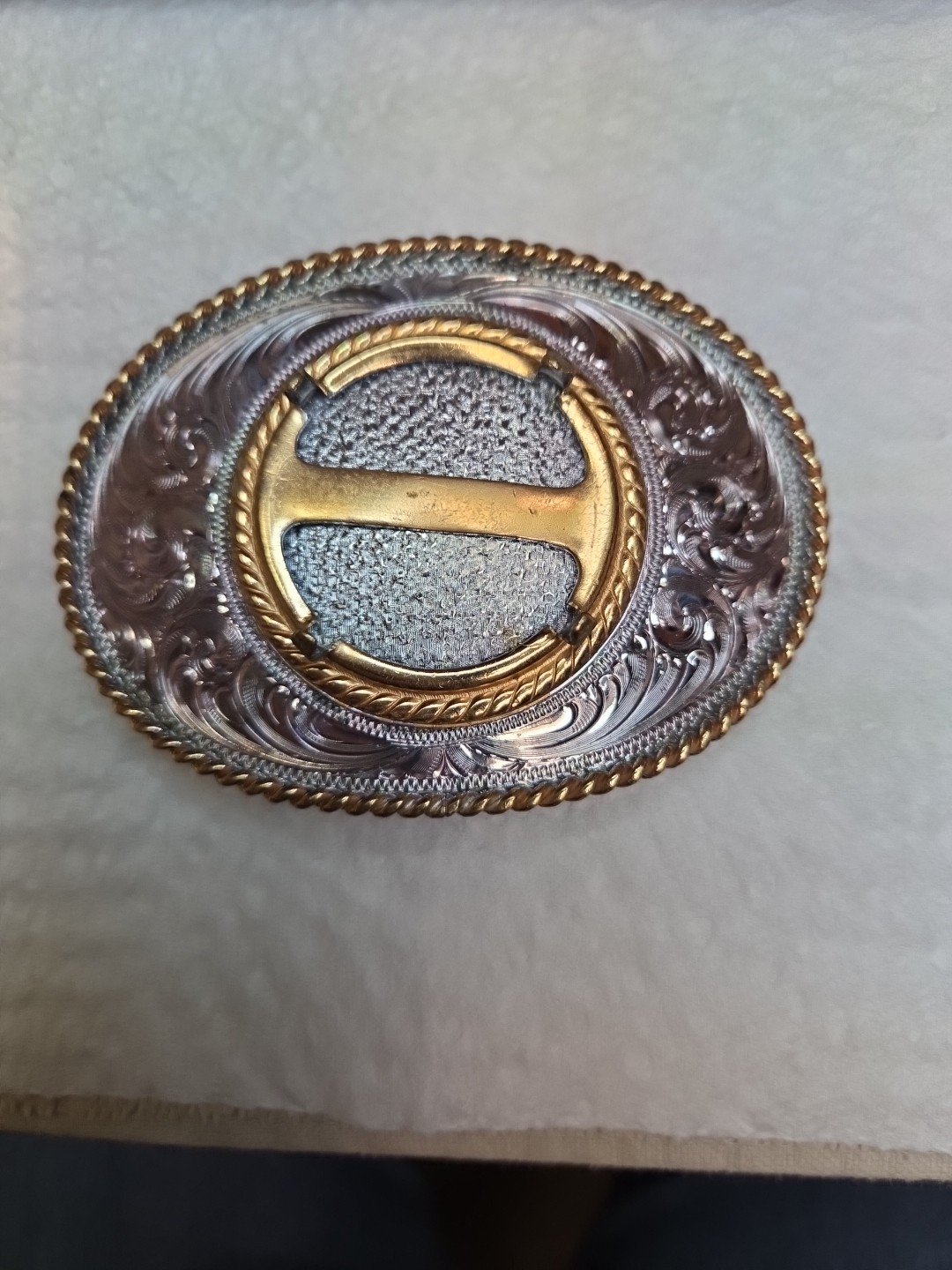 Montana Silversmiths Western Belt Buckle Oval Coin Holder 2640P