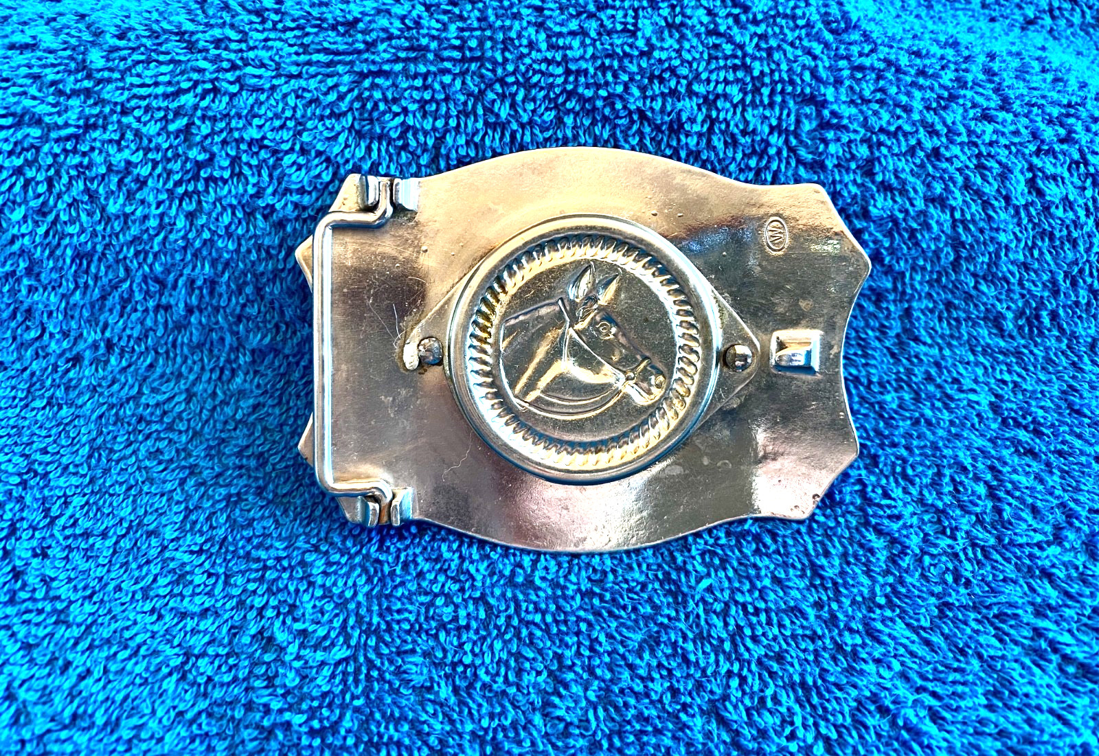 WESTERN BELT BUCKLE Silver Metal HORSE OR COIN MEN S ACCESSORIES CLASSIC LOOK