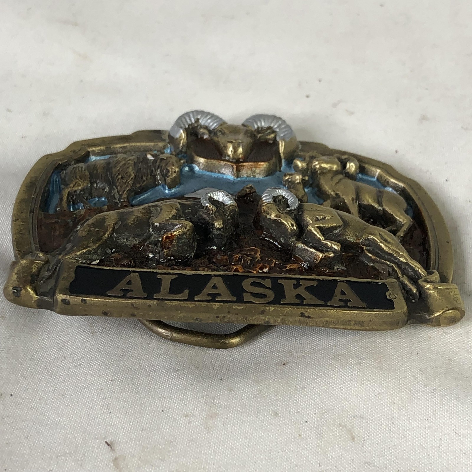 Vintage The Great American Buckle Co Belt Buckle Mens Gold Alaska Wildlife USA
