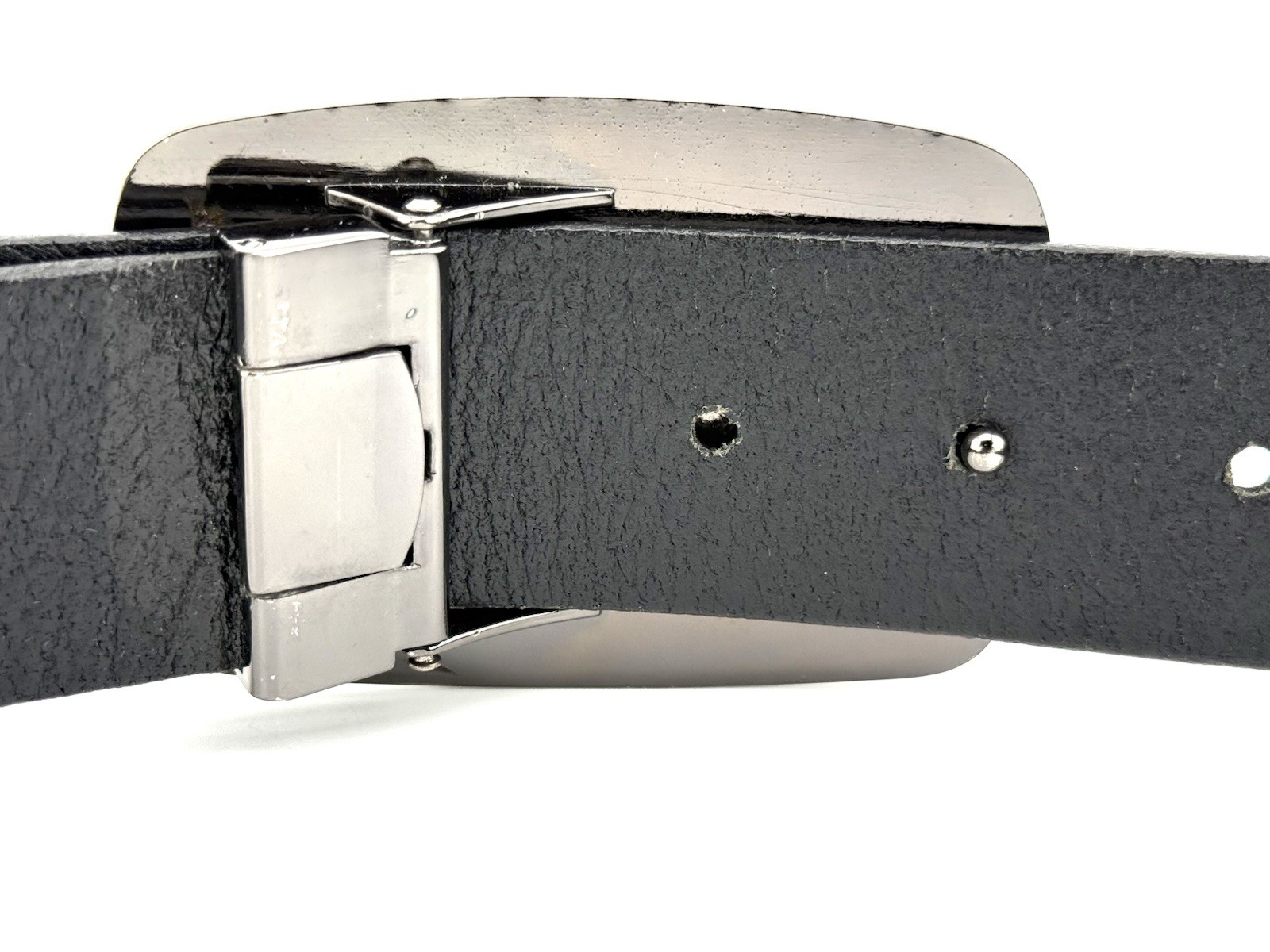 Preview Premium Italian black leather belt featuring a Stingray skin buckle