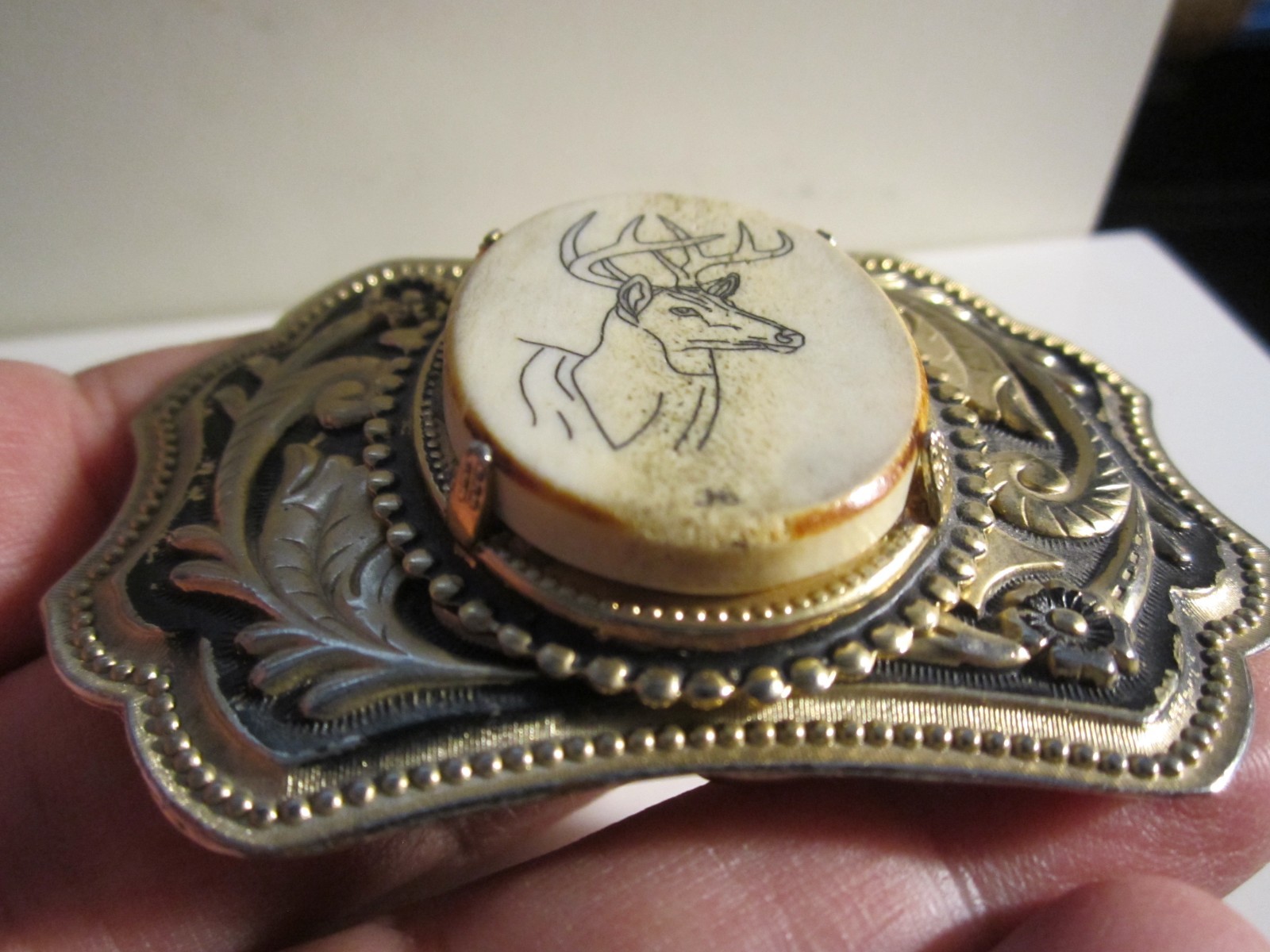 VINTAGE DEER ETCHED ON SOAPSTONE BELT BUCKLE – GW-26